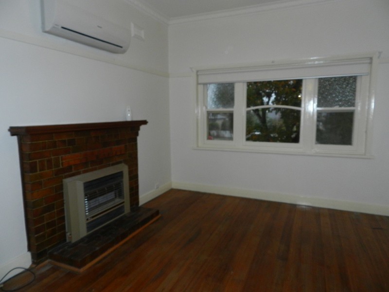 18 Booth Street, Golden Square VIC 3555