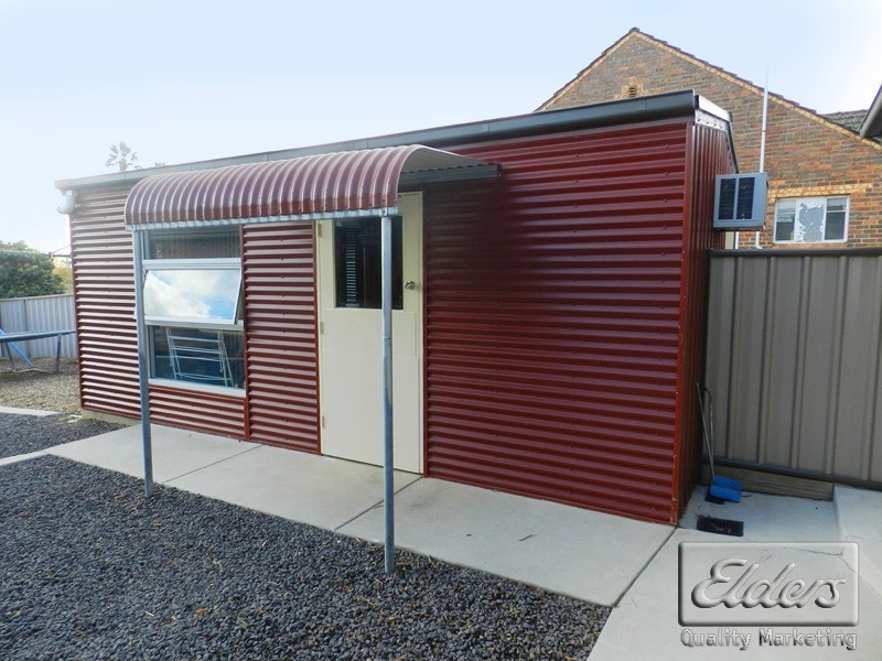 20 John Street, Kangaroo Flat VIC 3555