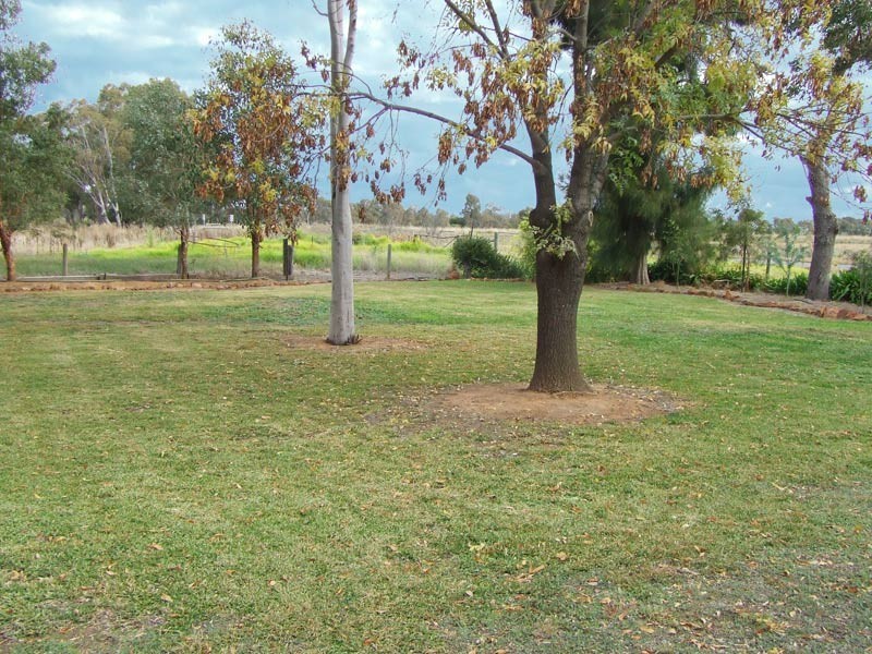 713 Pyramid-Yarraberb Road, Calivil VIC 3573