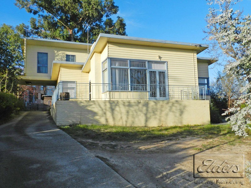 34 Specimen Hill Road, Golden Square VIC 3555