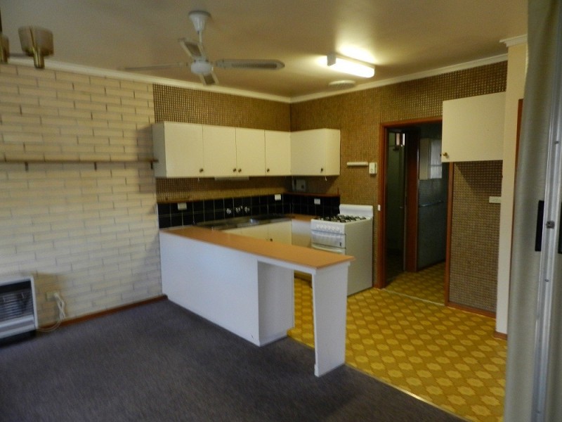 1/278 Mackenzie Street, Golden Square VIC 3555