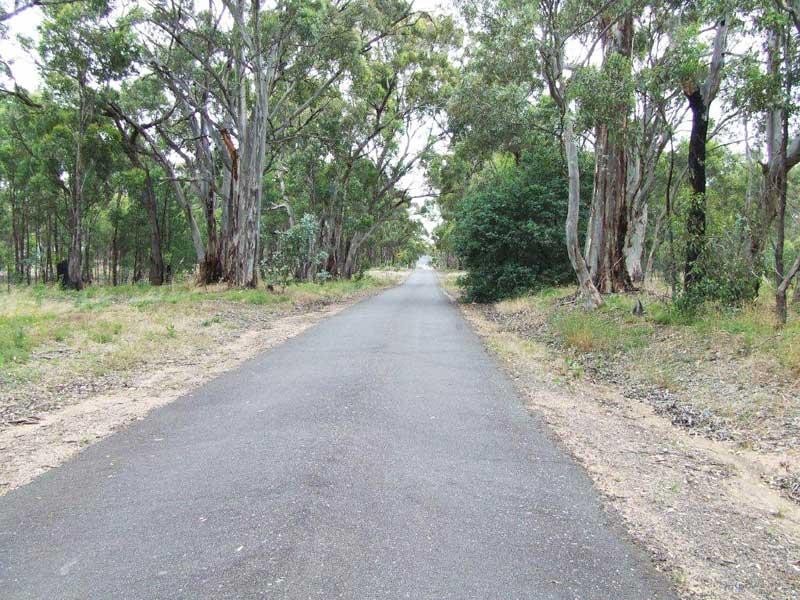 34A Hills Road, Heathcote VIC 3523