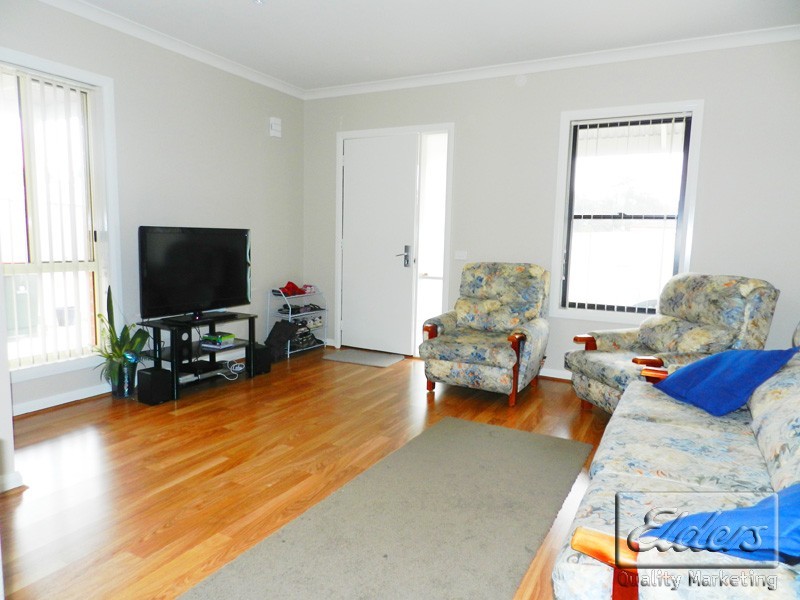 2/30B Regency Place, Kennington VIC 3550
