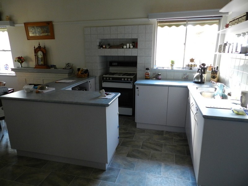 46 Raglan Street, White Hills VIC 3550