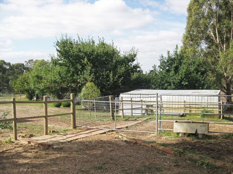 51 Hannans Road, Mandurang South VIC 3551