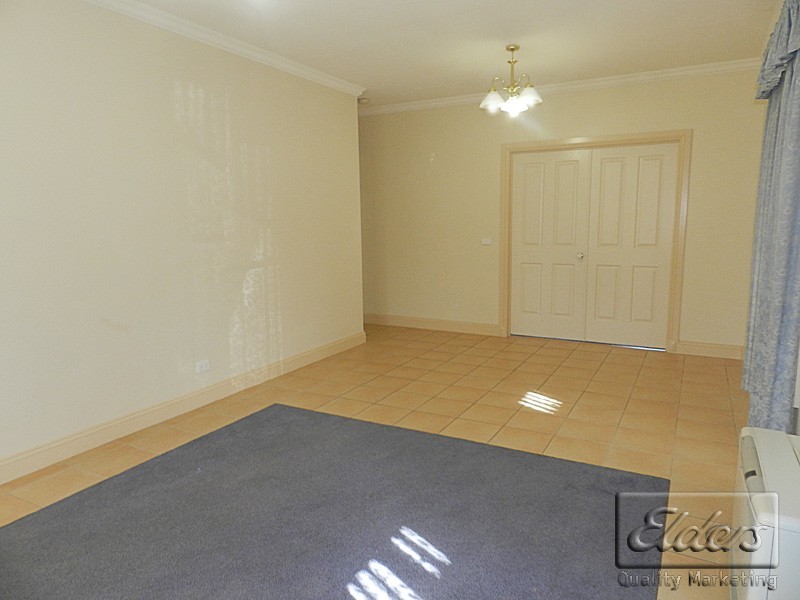 19 Peace Street, Kangaroo Flat VIC 3555