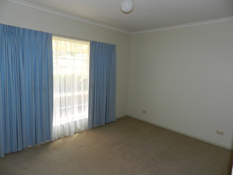 52 Broad Parade, Spring Gully VIC 3550