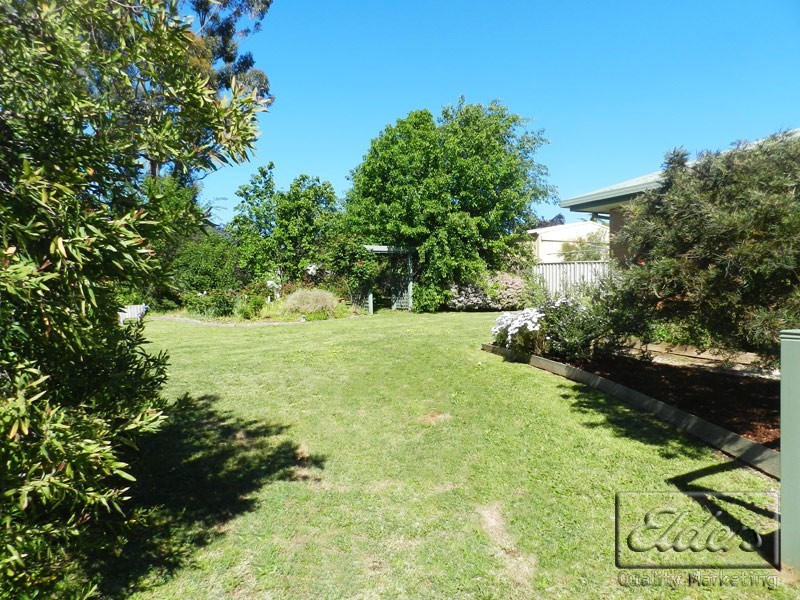 18 O’Dea Crescent, Kangaroo Flat VIC 3555