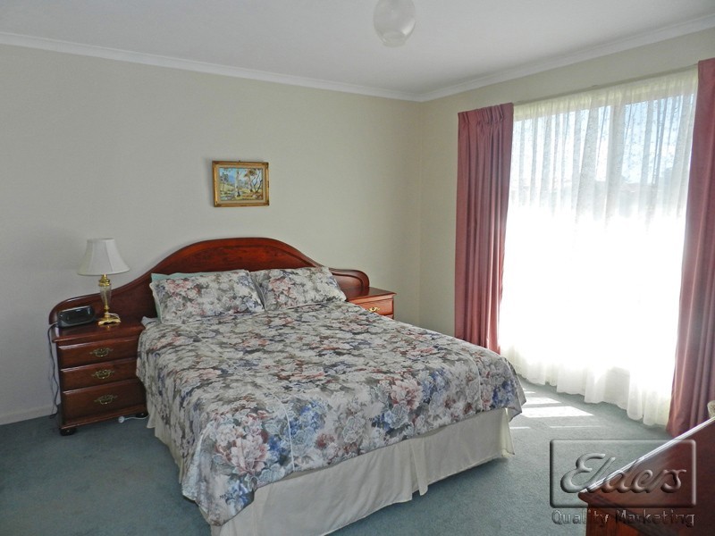 18 O’Dea Crescent, Kangaroo Flat VIC 3555