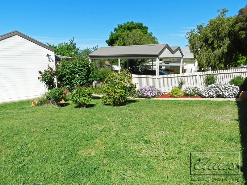 4 Quick Street, Ironbark VIC 3550