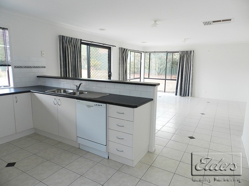 128 Queen Street, Kangaroo Flat VIC 3555
