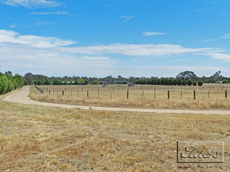 49 O’Briens Lane, Longlea VIC 3551
