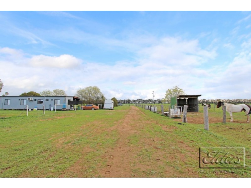 432 Foster Road, Rochester VIC 3561