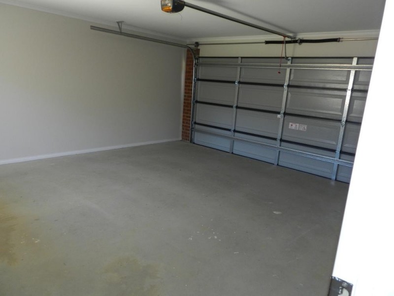 19 Bronze Drive, Kangaroo Flat VIC 3555