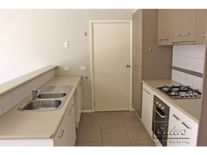 1/8 Glencoe Street, Kennington VIC 3550