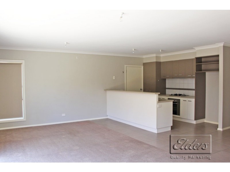 1/8 Glencoe Street, Kennington VIC 3550