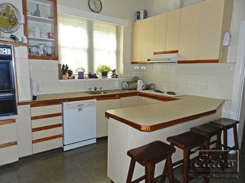 11 Crusoe Road, Kangaroo Flat VIC 3555