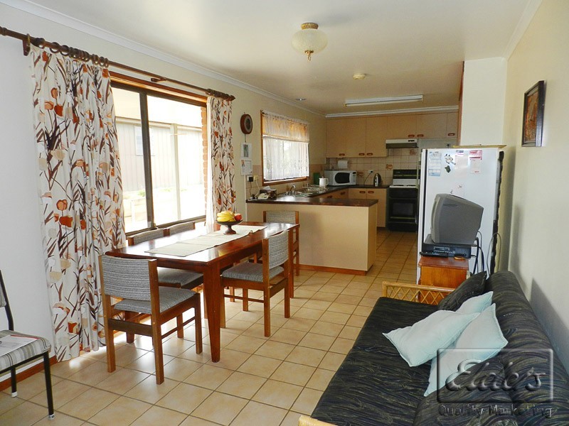 20 Hill Street, Kangaroo Flat VIC 3555