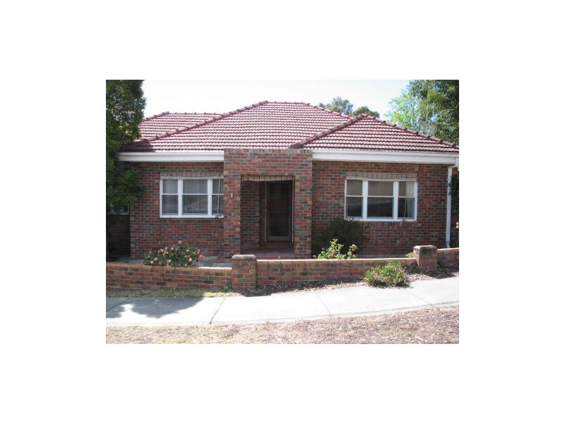 1 Howard Street, Quarry Hill VIC 3550