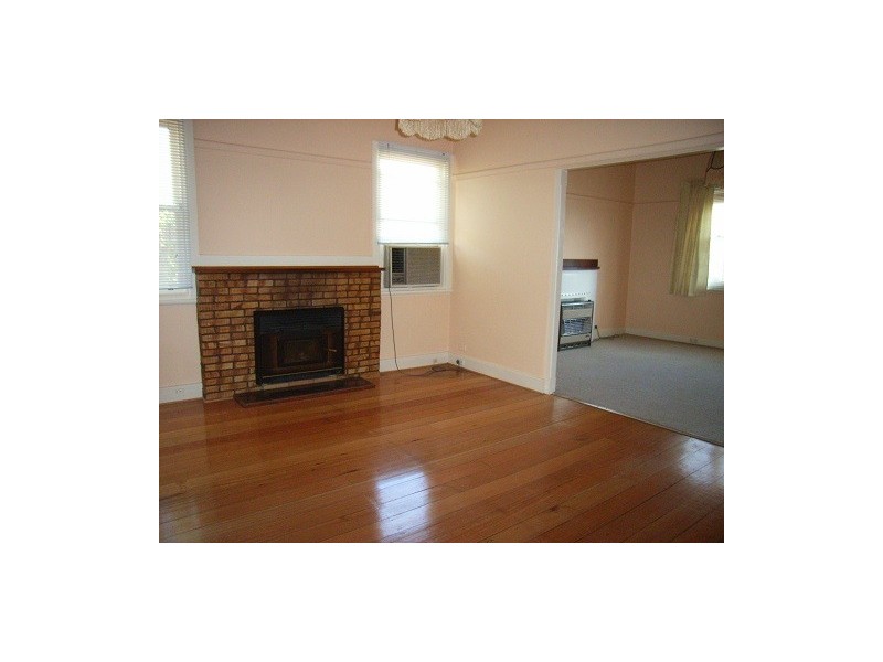 1 Howard Street, Quarry Hill VIC 3550