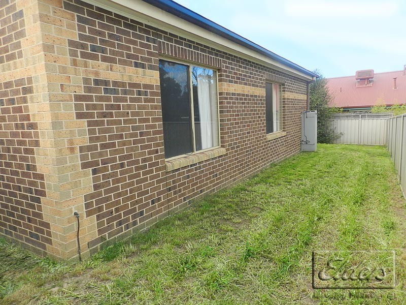 19 Peace Street, Kangaroo Flat VIC 3555