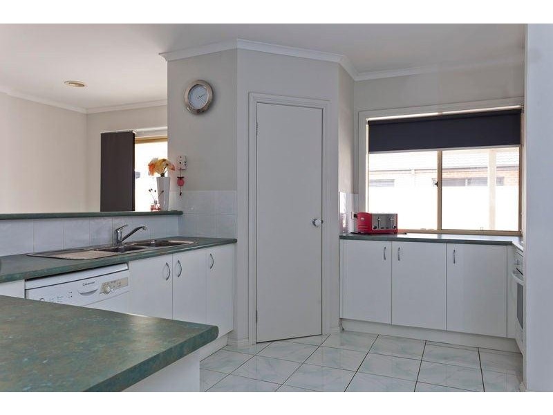 14 Dowker Street, Epsom VIC 3551