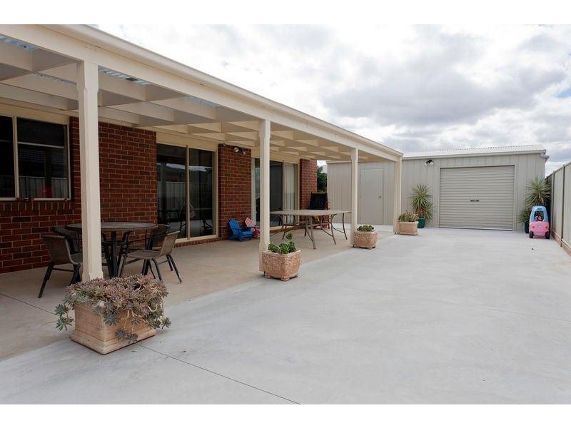 14 Dowker Street, Epsom VIC 3551
