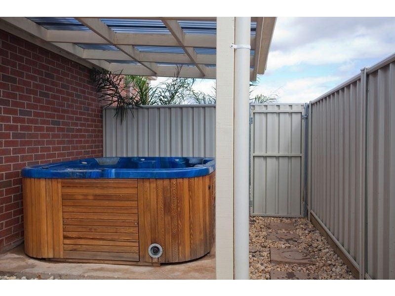 14 Dowker Street, Epsom VIC 3551