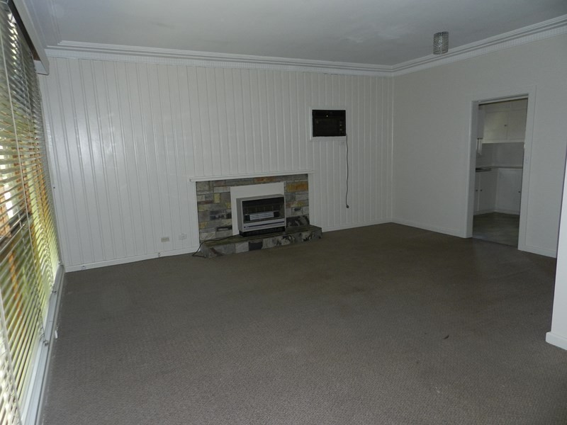 26 Derna Court, Golden Square VIC 3555