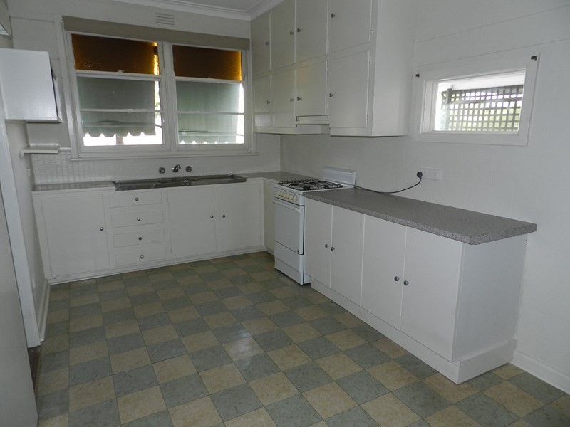 26 Derna Court, Golden Square VIC 3555