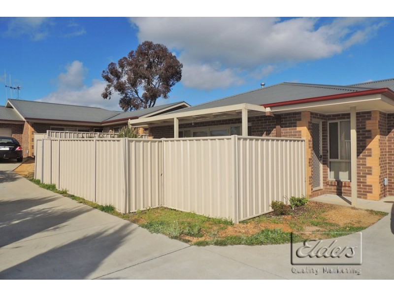 4/8 Glencoe Street, Kennington VIC 3550