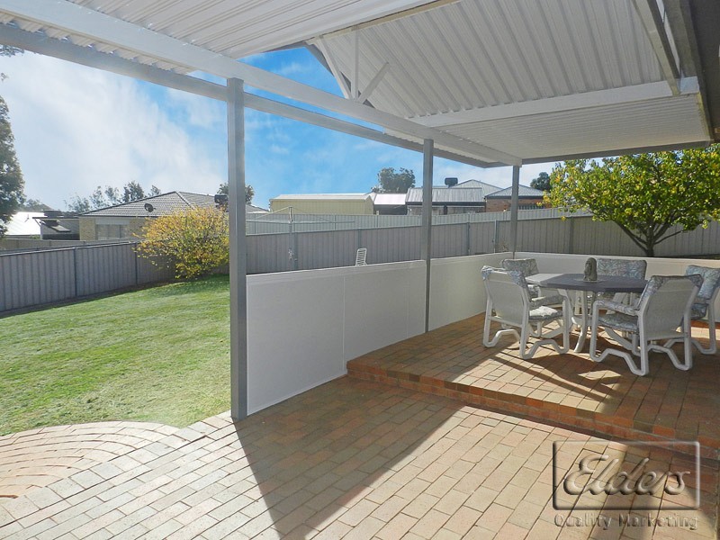 5 Lauren Court, Kangaroo Flat VIC 3555
