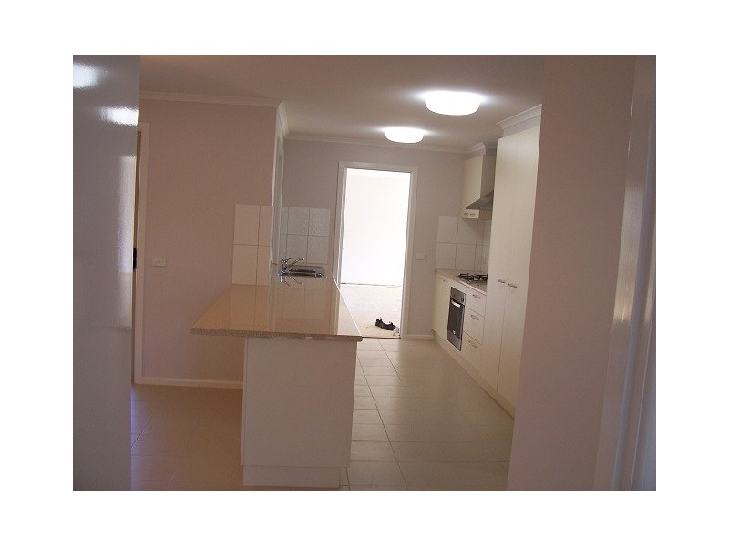 180 Simpsons Rd, Eaglehawk VIC 3556
