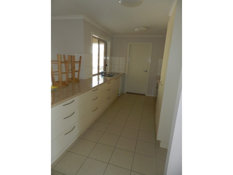 180 Simpsons Rd, Eaglehawk VIC 3556