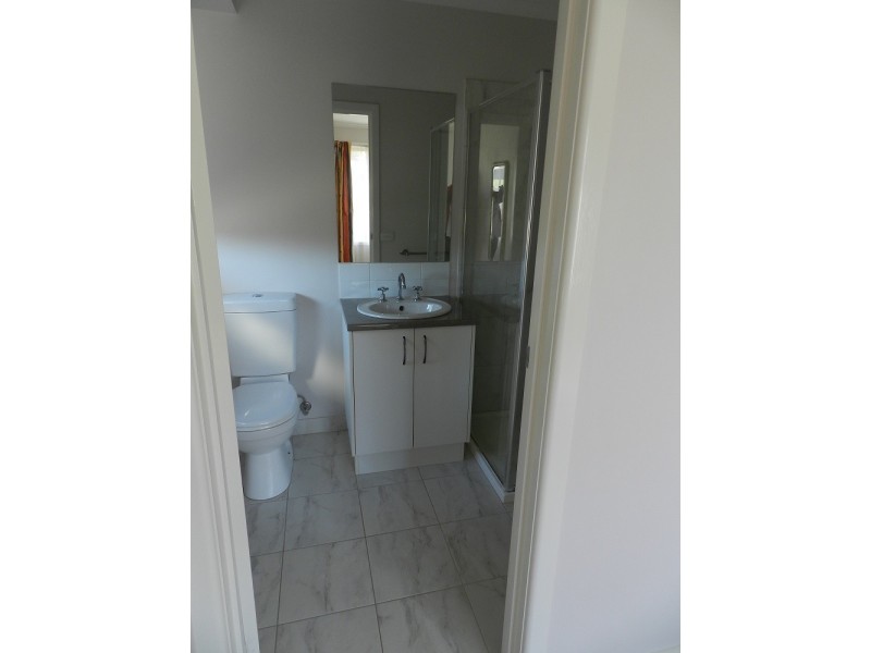 180 Simpsons Rd, Eaglehawk VIC 3556