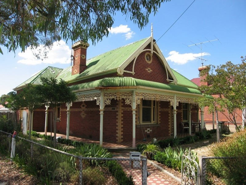 158 Rowan Street, Bendigo VIC 3550