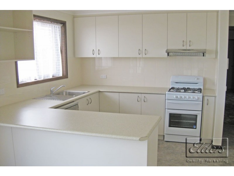 40 Powells Avenue, Strathdale VIC 3550