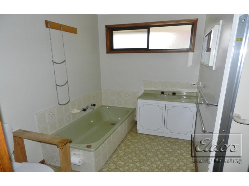 2/3 Bailes St, Bendigo VIC 3550