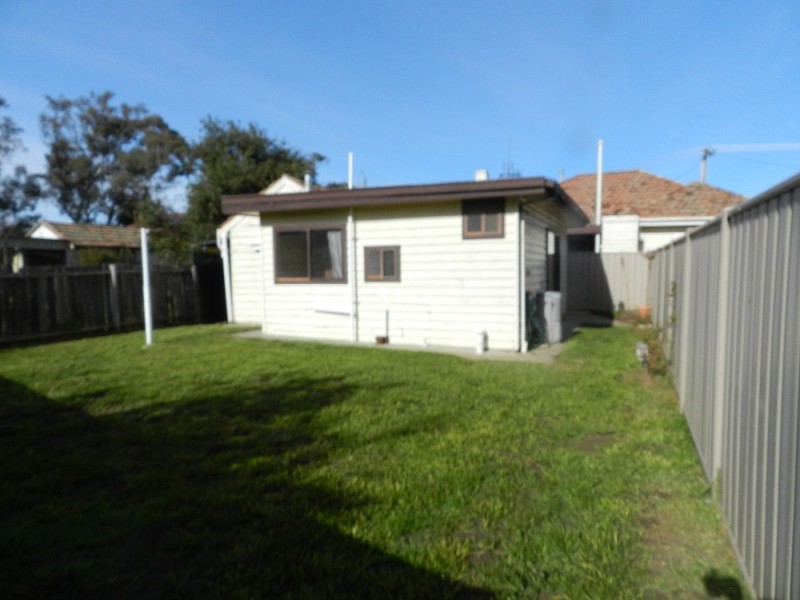 6a May Street, Kangaroo Flat VIC 3555