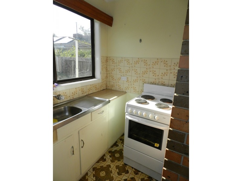 6a May Street, Kangaroo Flat VIC 3555