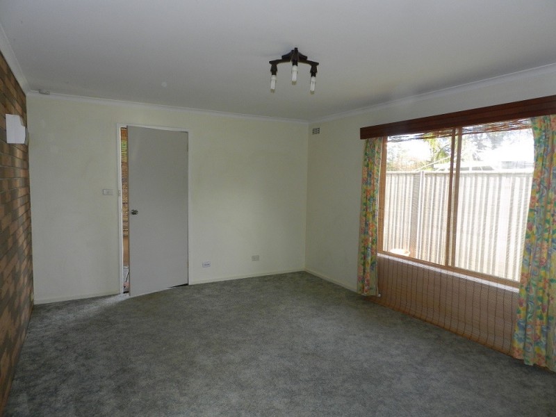 6a May Street, Kangaroo Flat VIC 3555