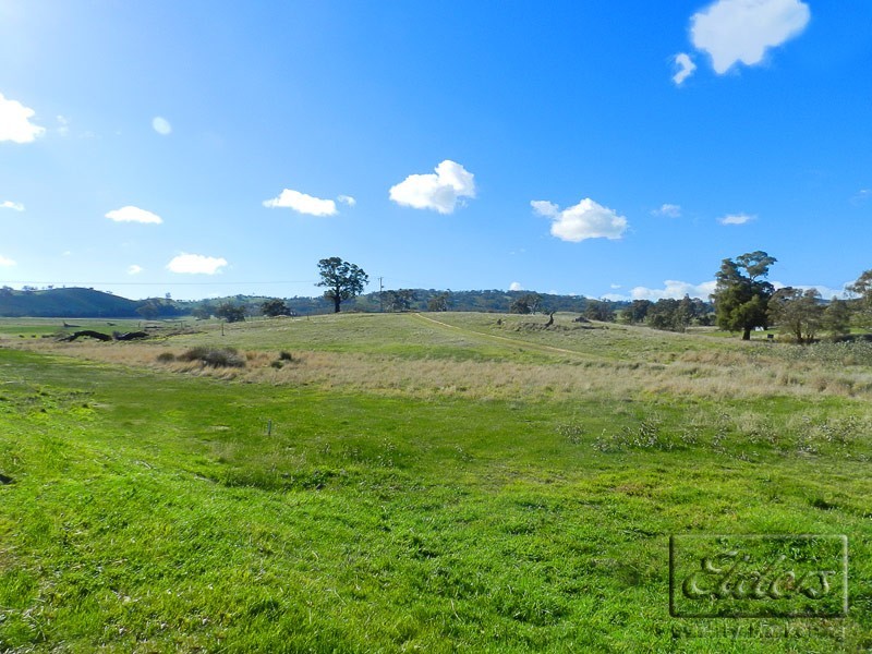 92 Belvoir Park Road, Ravenswood VIC 3453