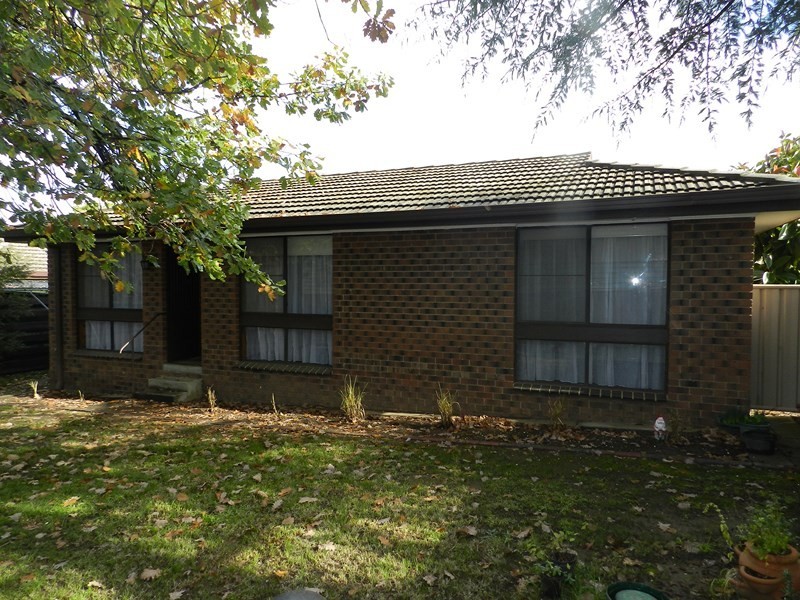 2/146 St Aidans Road, Kennington VIC 3550