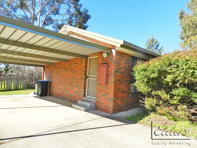3/24 Christian Street, California Gully VIC 3556