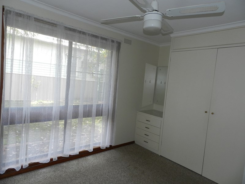 2/146 St Aidans Road, Kennington VIC 3550