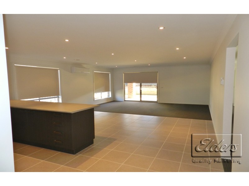 187 Jobs Gully Road, Eaglehawk VIC 3556