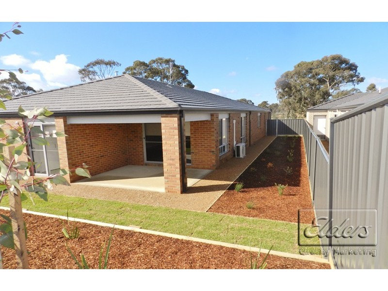 187 Jobs Gully Road, Eaglehawk VIC 3556