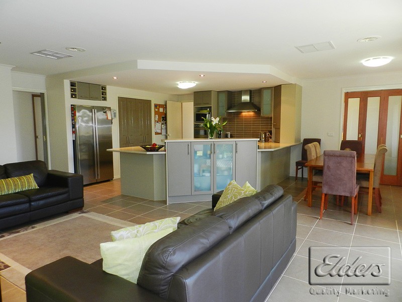 9 Sovereign Court, Strathdale VIC 3550