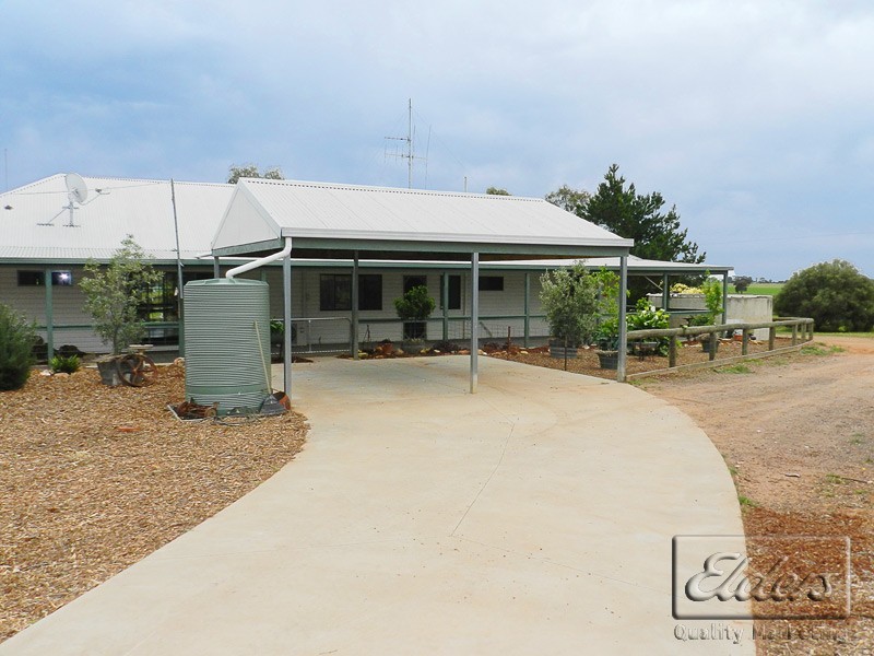 386 Bassett Road, Neilborough VIC 3570