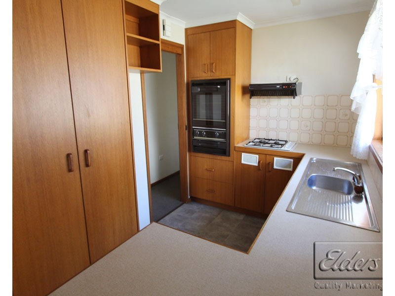 2/7 Holland Court, Kennington VIC 3550